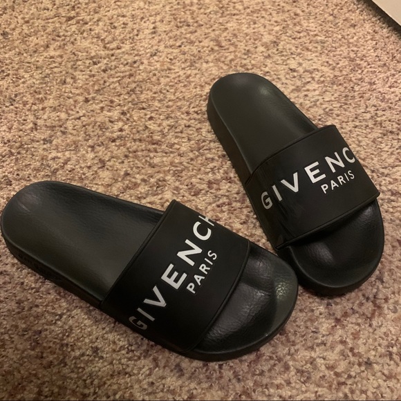 Givenchy Logo Slides - Picture 2 of 6